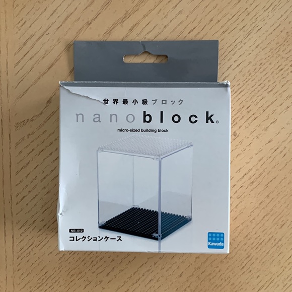 nanoblock Assortment (Tower of Pisa, Giraffe, Crocodile, Display Case) - Picture 14 of 15